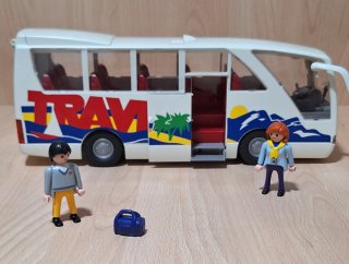 Playmobil Bus con Figuras y Maleta