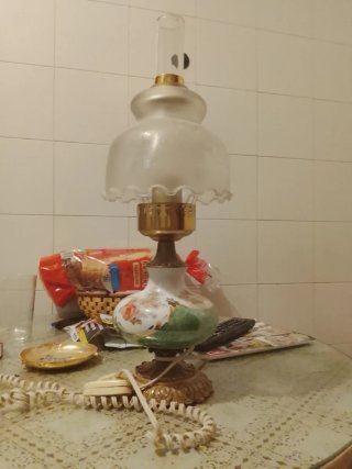 Lámpara de mesa antigua floral y regalo leelo