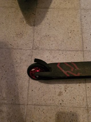 Patinete Negro y Rojo FreeStyle