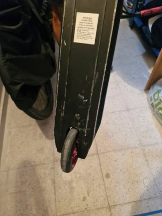 Patinete Negro y Rojo FreeStyle