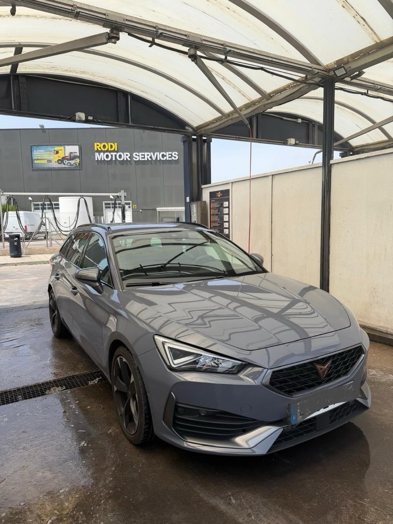 CUPRA Leon 2023 - foto 1