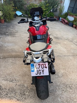 BMW S1000XR Roja y Negra