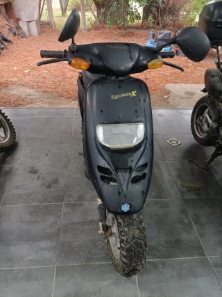 Piaggio Typhoon Scooter Negra