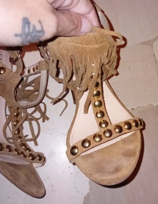 Sandali Guess con frange n.36
