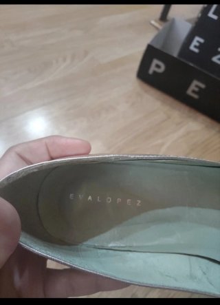 Zapatos de salón plateados Eva Lopez