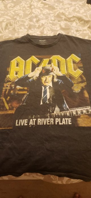 Camiseta AC/DC Live at River Plate (talla XL)