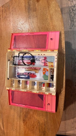 Guardaroba Barbie con Abbigliamento e Accessori