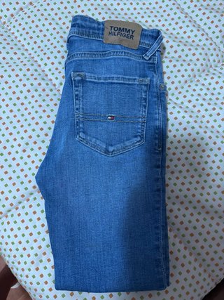 Vaqueros Tommy Hilfiger Azules talla 140cm