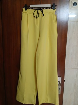 Fato blazer e calças amarelo oversize
