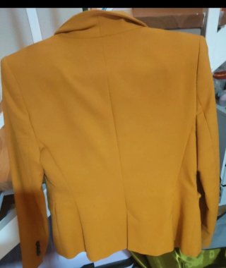Americana Zara mostaza Talla M