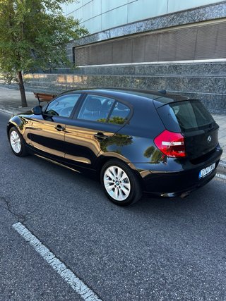 BMW Serie 1 118i 2011