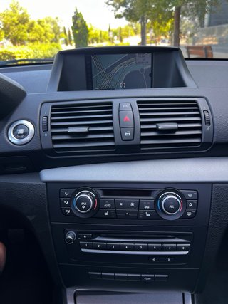 BMW Serie 1 118i 2011