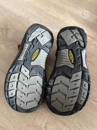 Sandalias Keen Niño Rojas talla 34