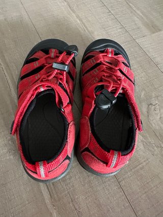 Sandalias Keen Niño Rojas talla 34