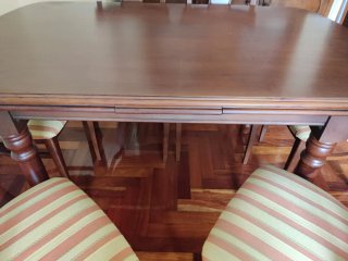 Mesa comedor extensible y 6 sillas