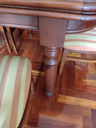 Mesa comedor extensible y 6 sillas