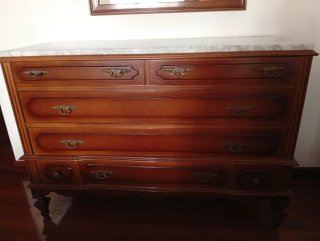 Muebles dormitorio de matrimonio.