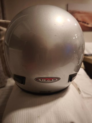 Casco de moto SHAD plateado