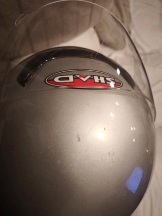 Casco de moto SHAD plateado