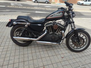 Harley Davidson Sportster 883R Negra