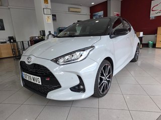 Toyota Yaris 1.5 130H GR Sport