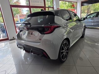 Toyota Yaris 1.5 130H GR Sport