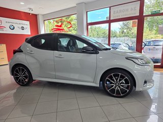 Toyota Yaris 1.5 130H GR Sport