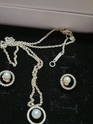 Conjunto Pandora Collar y Pendientes