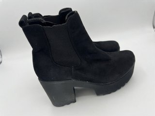 Botines negros plataforma tacón ancho