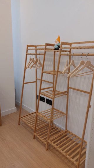 Armario Perchero Madera Bambú