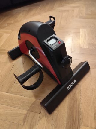 Bicicleta estática JOCCA compacta