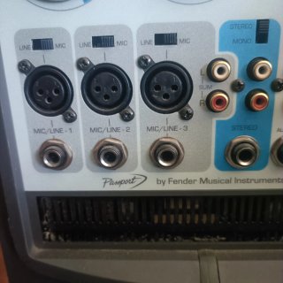 Altavoces Fender Negro y Gris