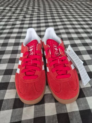 Adidas Gazelle Rojas Talla 35.5