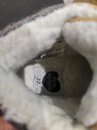 Botas menino forradas tamanho 22