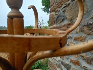 Perchero de madera antiguo
