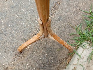 Perchero de madera antiguo