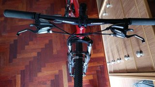 Bicicleta de Montaña Roja