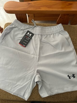 Under Armour Shorts Grises Talla M