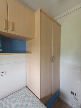Dormitorio juvenil ( cama no incluida)