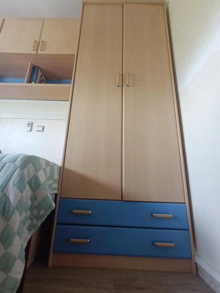 Dormitorio juvenil ( cama no incluida)