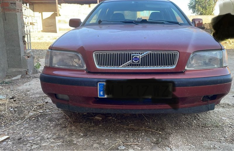 Volvo S40 1999 - foto 1