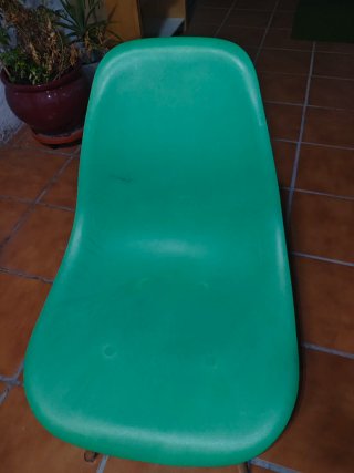 Lote 4 sillas sklum color verde