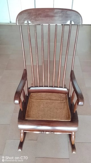Mecedora Vintage Madera Rejilla