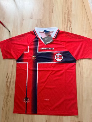 Camiseta Fútbol Noruega Umbro Talla M