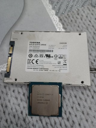 SSD Toshiba TR200 240GB Procesador i7.8700