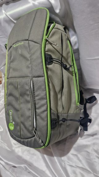 Mochila Nevera 28L Verde y Blanca