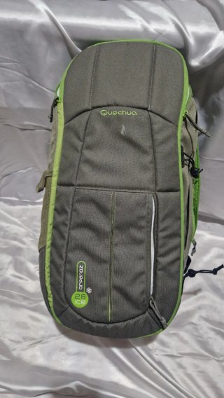 Mochila Nevera 28L Verde y Blanca