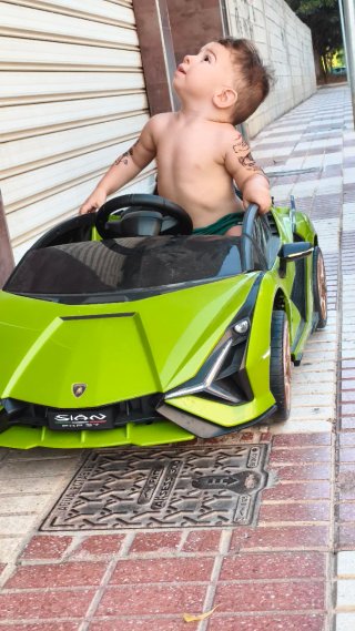Coche eléctrico infantil Lamborghini Sian FKP 37 v