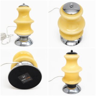 Candeeiro de mesa opalino vidro e metal