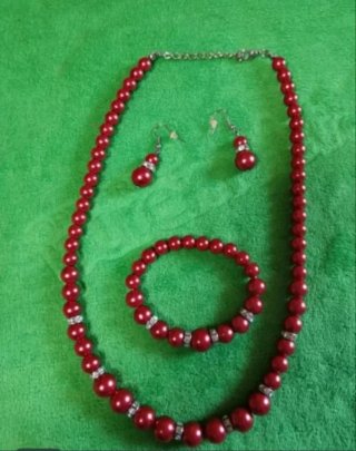 Conjunto Collar, Pendientes y Pulsera Nuevos